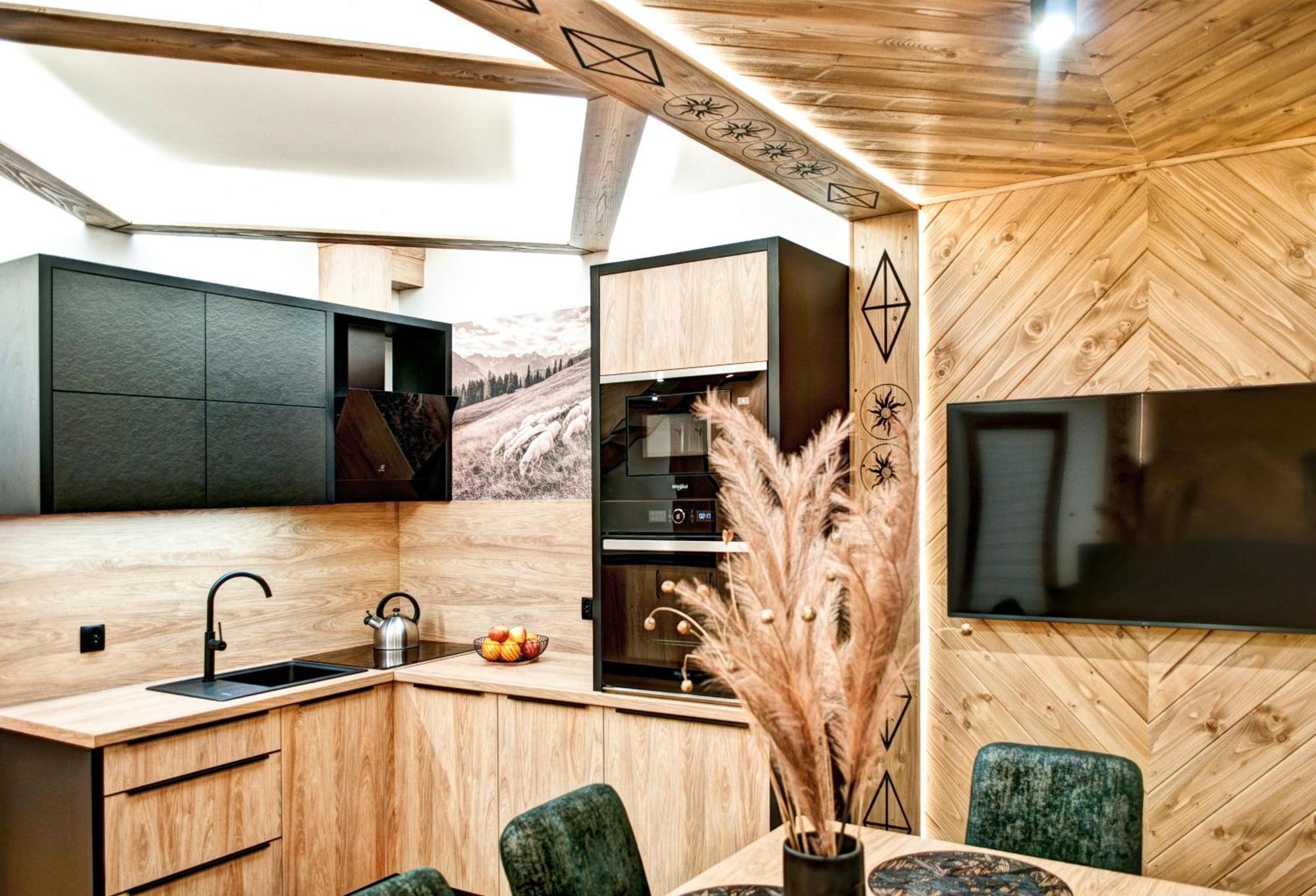 Pod Grapa Jakuzzi & Deluxe & Pod Grapa Chalet Poronin